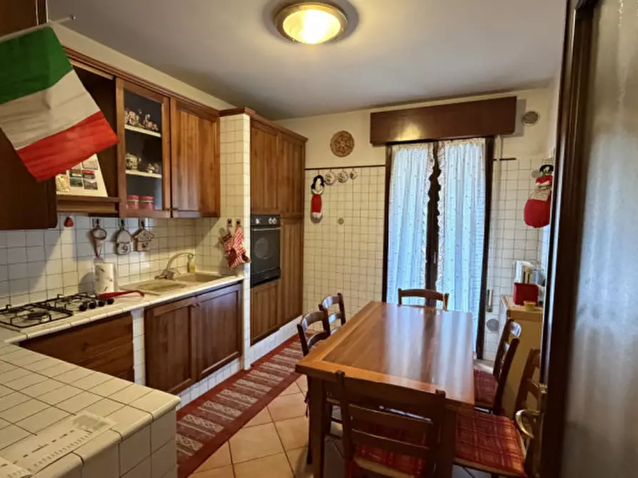 Immagine 2 di Appartamento in vendita  in Padova Via Bramante a Padova