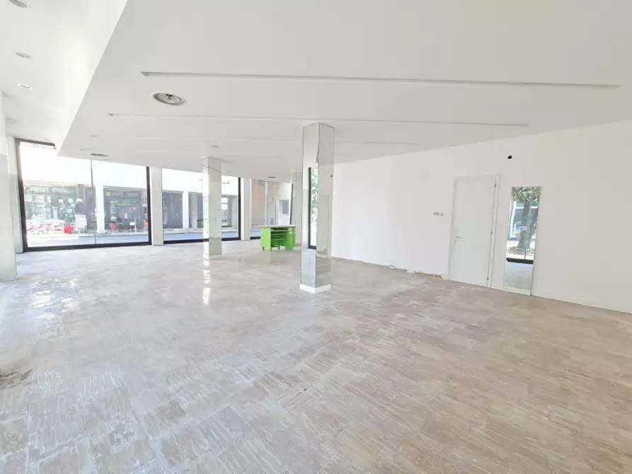 Immagine 4 di Palazzo in vendita  in Via 20 Settembre 2 a Solesino