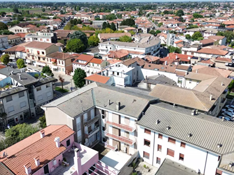 Immagine 17 di Palazzo in vendita  in Via 20 Settembre 2 a Solesino