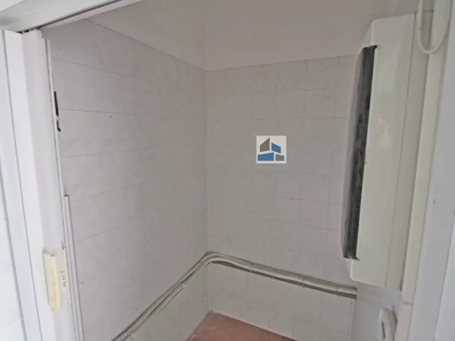 Immagine 4 di Negozio in vendita  in via pepe a Santa Maria Di Sala