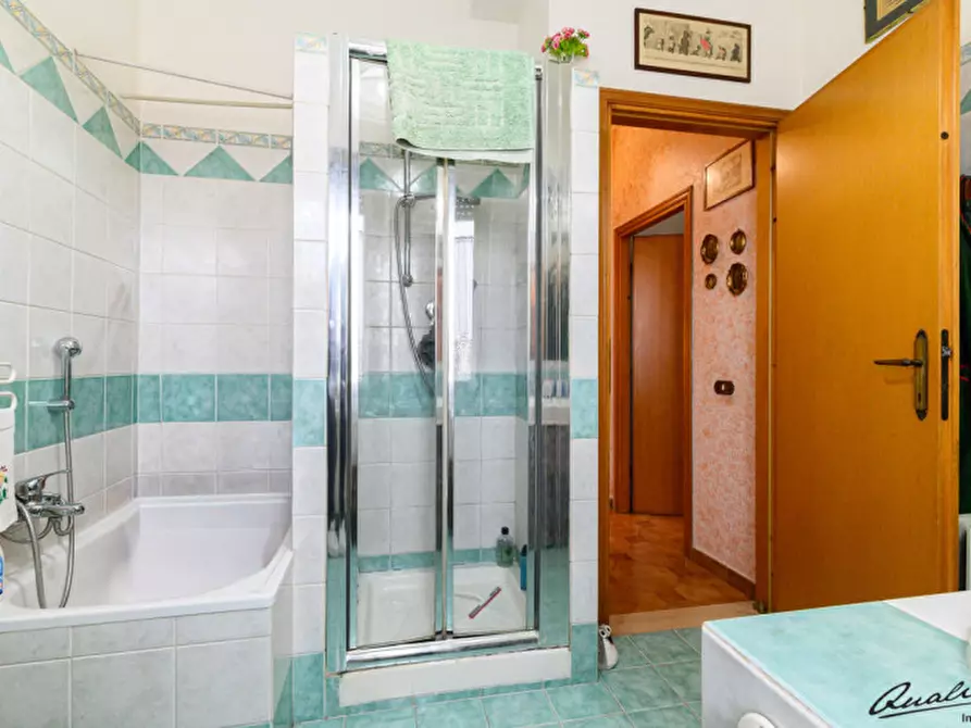 Immagine 22 di Appartamento in vendita  in Via Agugliano a Roma