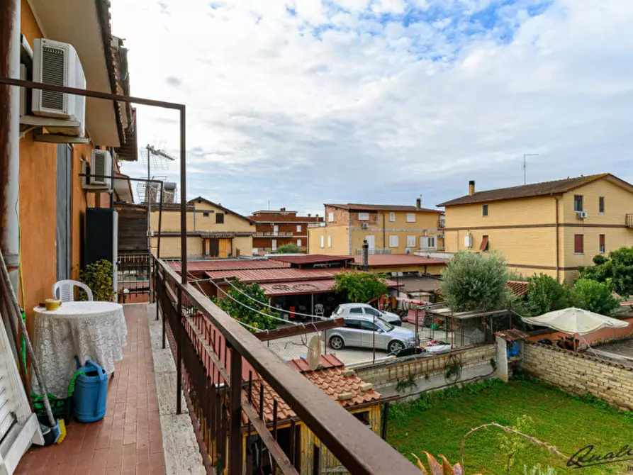 Immagine 26 di Appartamento in vendita  in Via Agugliano a Roma