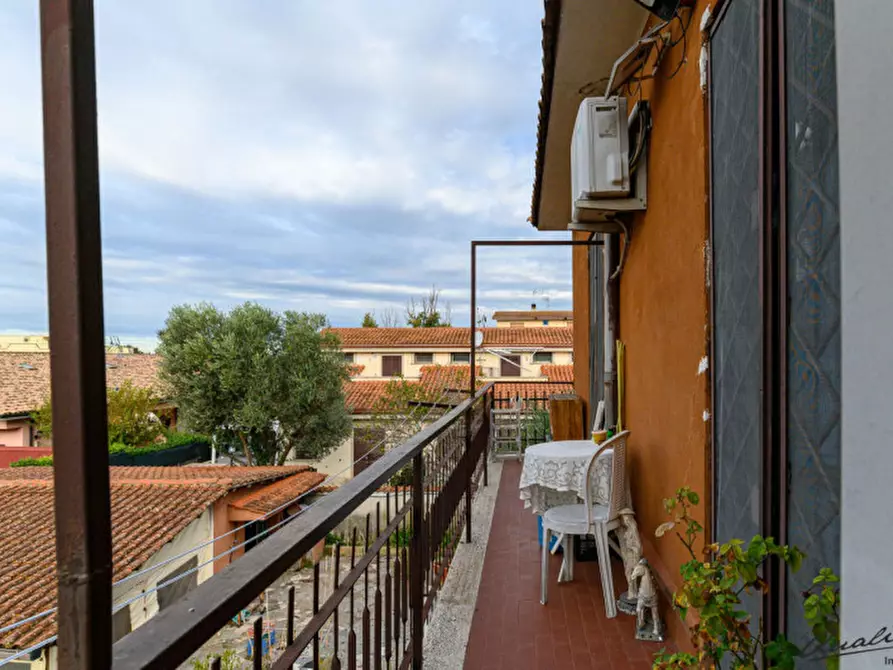 Immagine 27 di Appartamento in vendita  in Via Agugliano a Roma