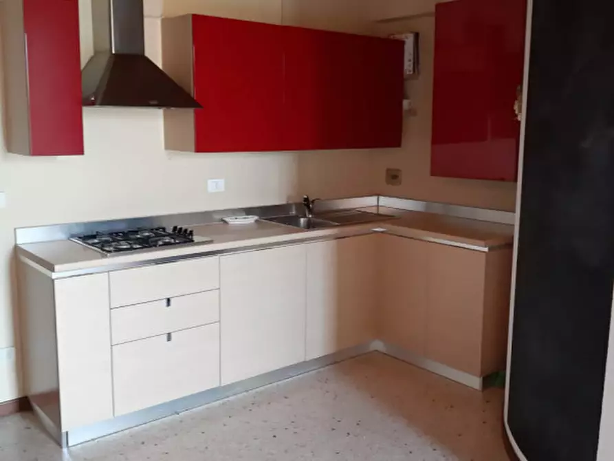 Immagine 5 di Appartamento in vendita  in Strada di Saviabona 275 a Vicenza