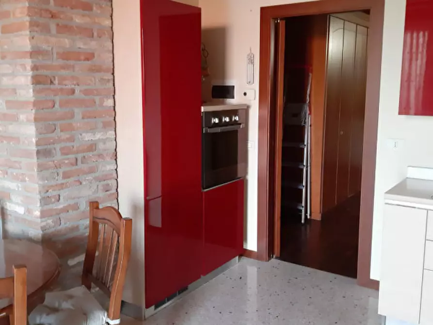 Immagine 7 di Appartamento in vendita  in Strada di Saviabona 275 a Vicenza