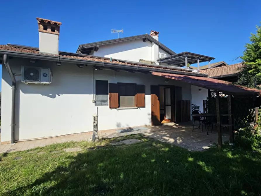 Immagine 1 di Appartamento in vendita  in Via Campo Sportivo 16 a Mariano Del Friuli