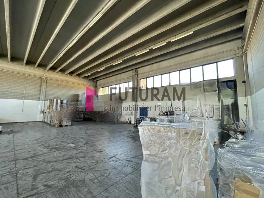Immagine 10 di Capannone industriale in affitto  in via roma 1 a Piove Di Sacco