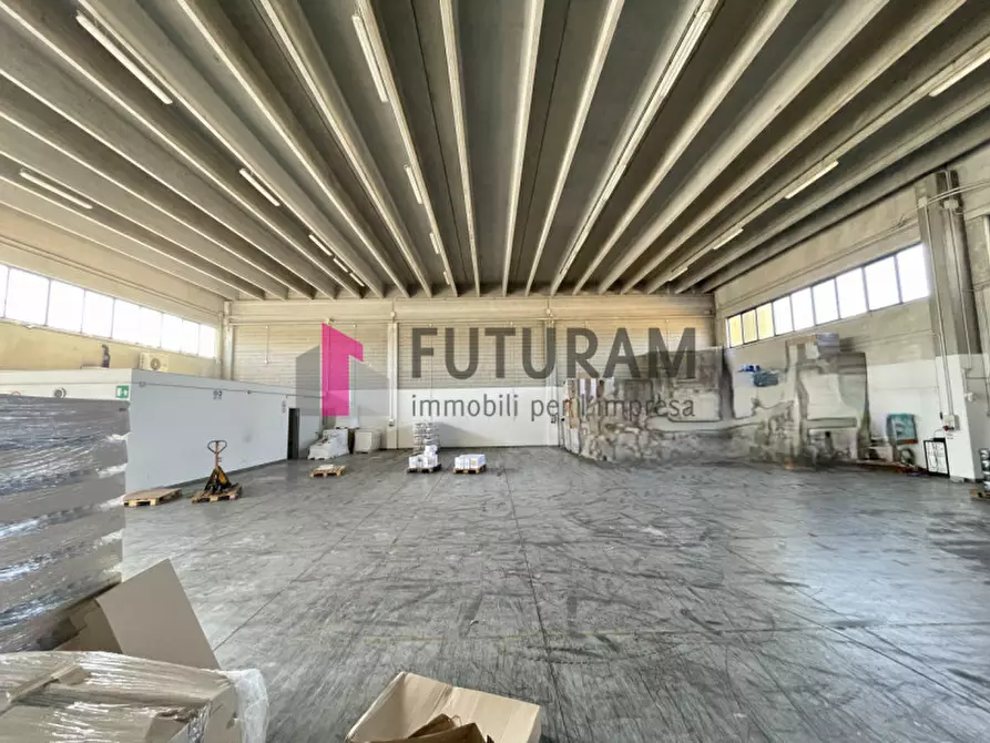 Immagine 11 di Capannone industriale in affitto  in via roma 1 a Piove Di Sacco