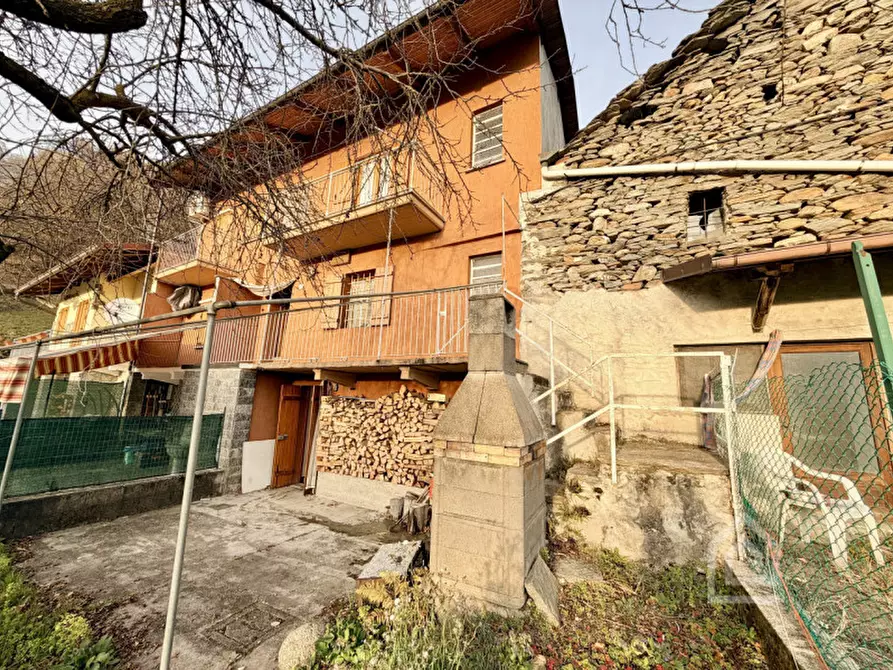Immagine 2 di Casa indipendente in vendita  in Borgata Faiallo 81 a Pont Canavese