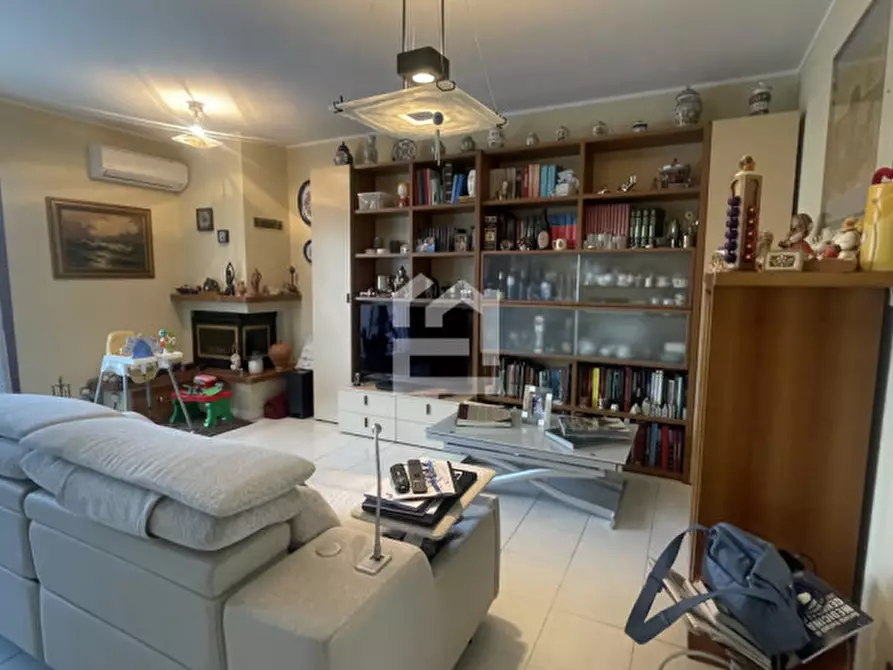 Immagine 5 di Casa bifamiliare in vendita  in Via Caduti dell'Egeo a Desenzano Del Garda