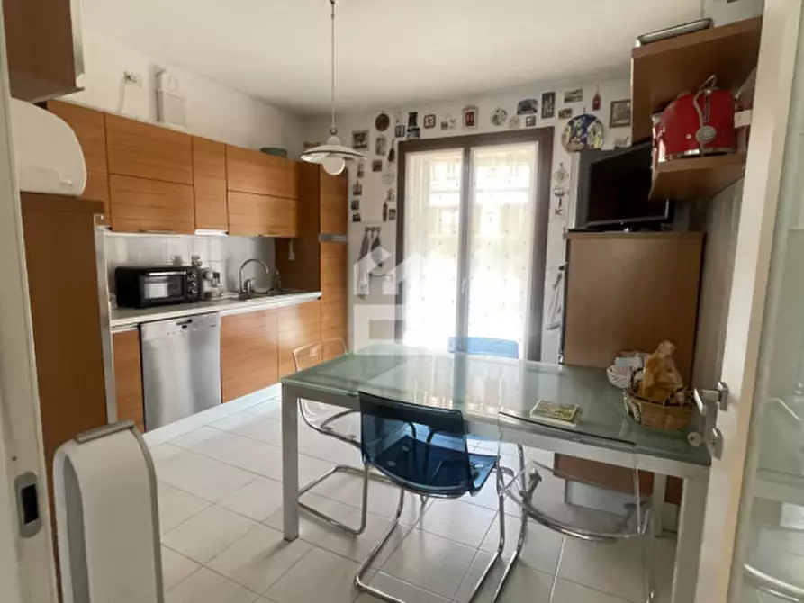 Immagine 7 di Casa bifamiliare in vendita  in Via Caduti dell'Egeo a Desenzano Del Garda