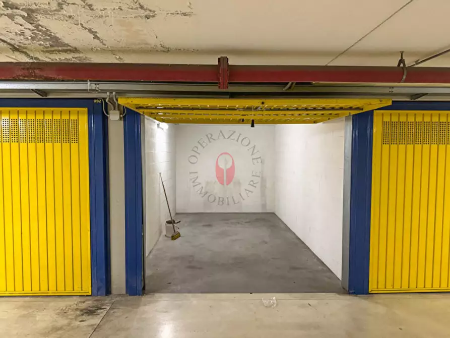 Immagine 1 di Garage in affitto  in Via Edoardo Rubino 86/a a Torino