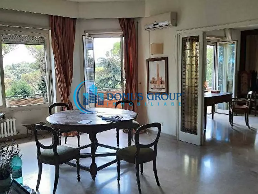 Immagine 3 di Appartamento in vendita  in Via della Camilluccia a Roma