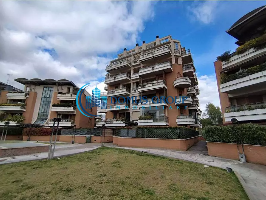 Immagine 1 di Appartamento in vendita  in Via Giorgio Vigolo a Roma