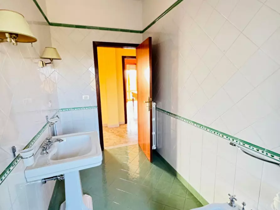 Immagine 25 di Appartamento in vendita  in Via Vittorio Emanuele III a San Cesario Di Lecce