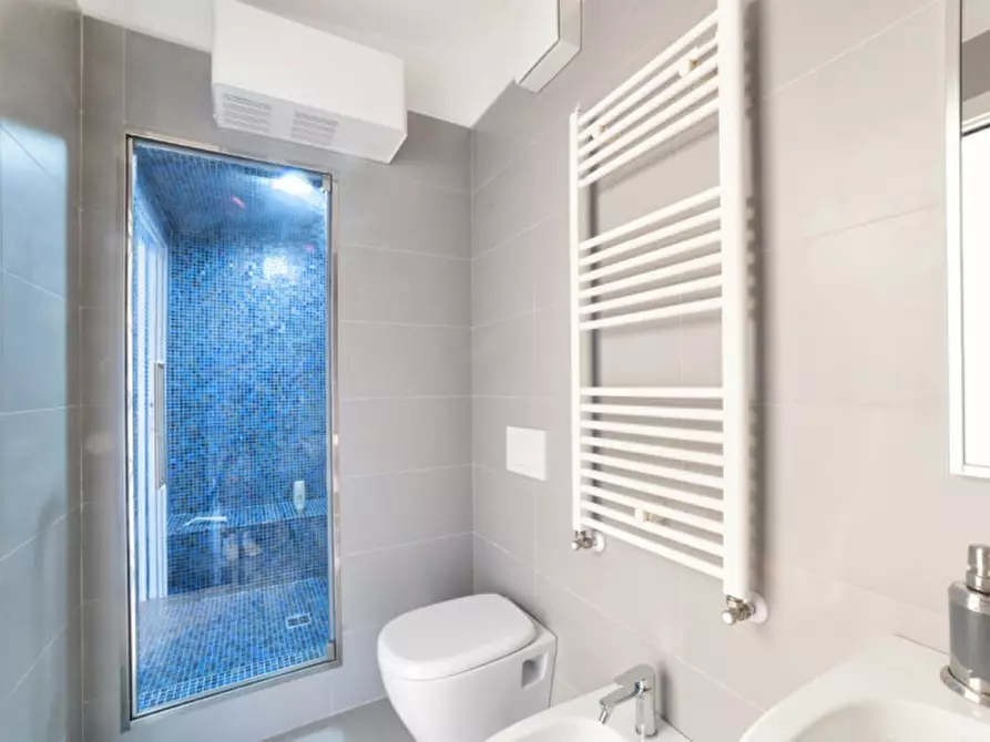 Immagine 20 di Appartamento in vendita  in Via Filippo Turati a Pescara