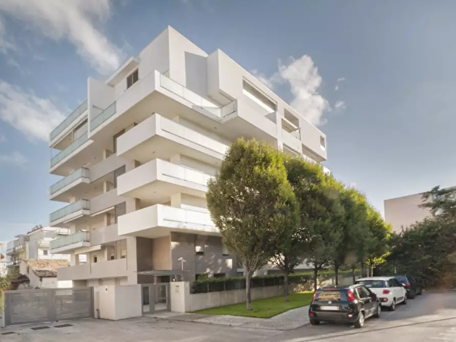 Immagine 27 di Appartamento in vendita  in Via Filippo Turati a Pescara