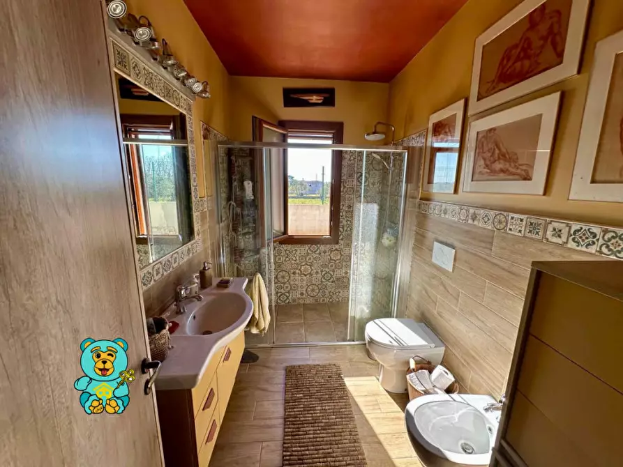 Immagine 17 di Villa in vendita  a Castrignano Del Capo