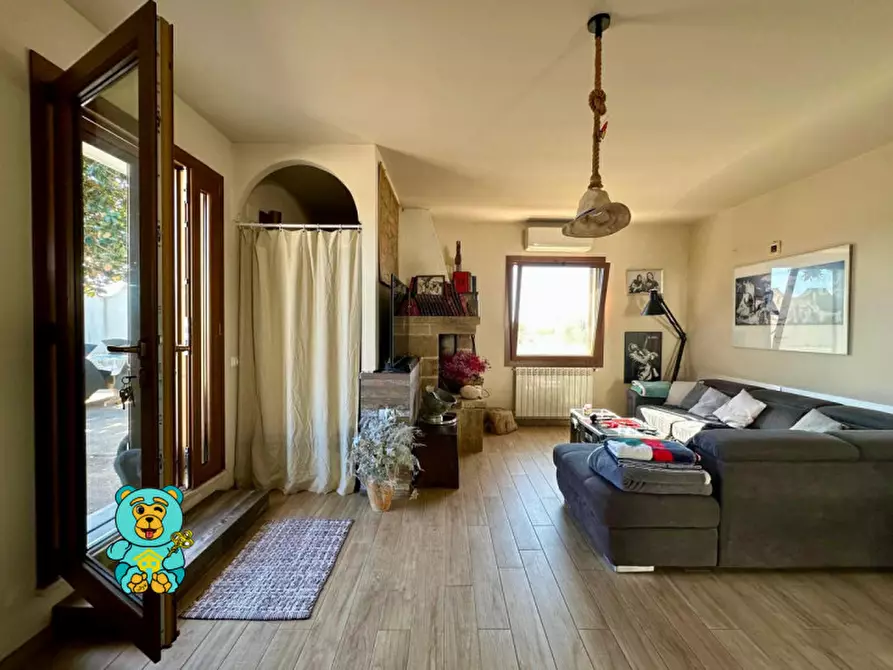 Immagine 33 di Villa in vendita  a Castrignano Del Capo