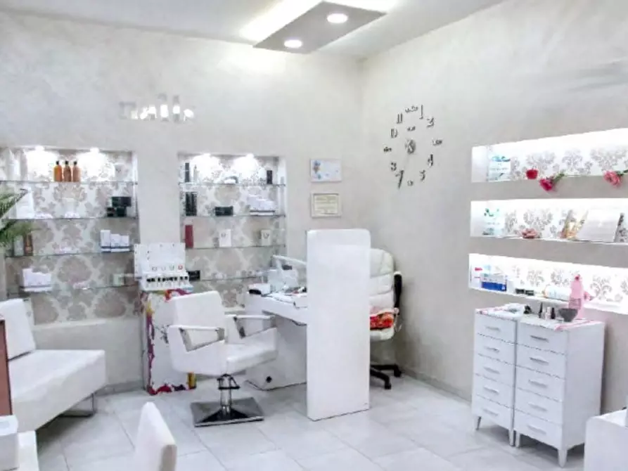 Immagine 2 di Negozio in vendita  in Via Gioacchino Murat, 88, 88046 Lamezia Terme CZ, Italia a Lamezia Terme