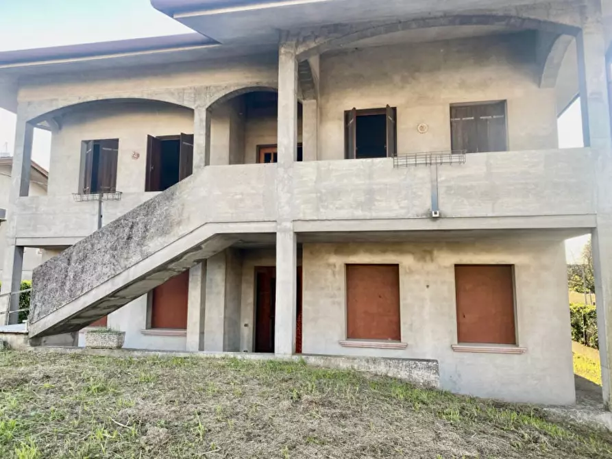 Immagine 1 di Casa indipendente in vendita  in Via Dante Alighieri a San Martino Di Lupari