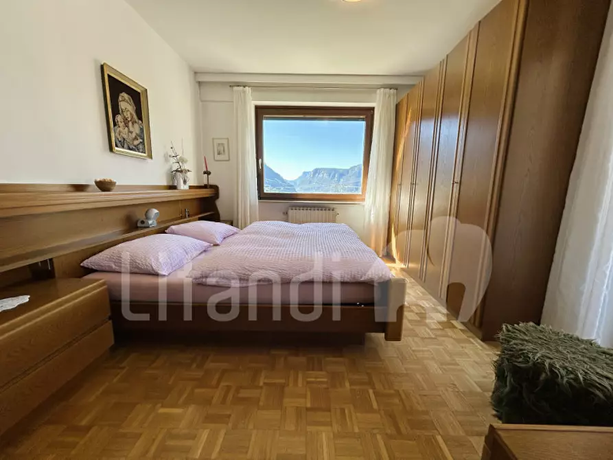 Immagine 3 di Casa indipendente in vendita  in Neumarktner Straße - Via Egna a Montagna .Montan.