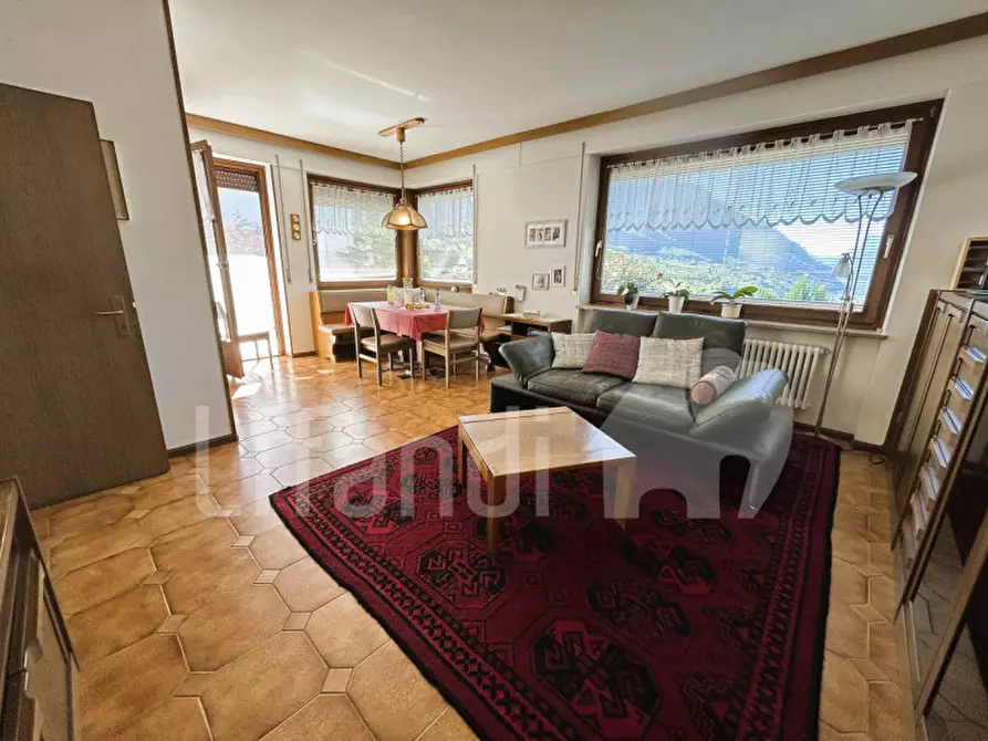 Immagine 4 di Casa indipendente in vendita  in Neumarktner Straße - Via Egna a Montagna .Montan.