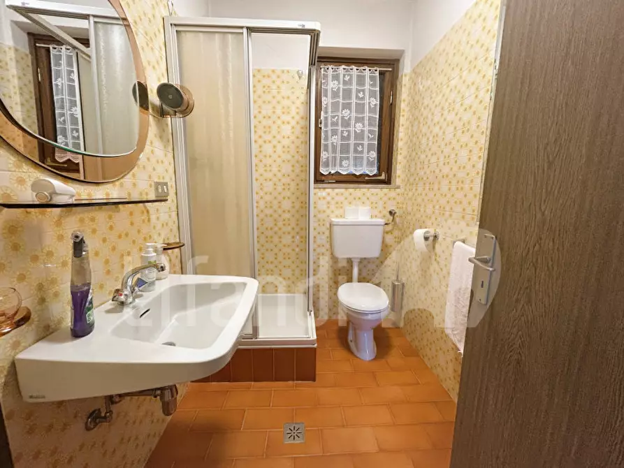 Immagine 15 di Casa indipendente in vendita  in Neumarktner Straße - Via Egna a Montagna .Montan.