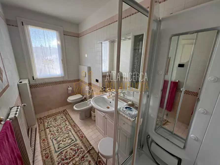 Immagine 15 di Appartamento in vendita  in Via Baratto a Schio