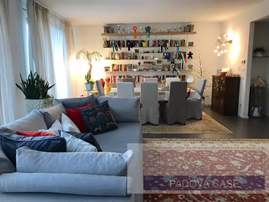 Immagine 2 di Villetta a schiera in vendita  in Via degli Artisti a Padova