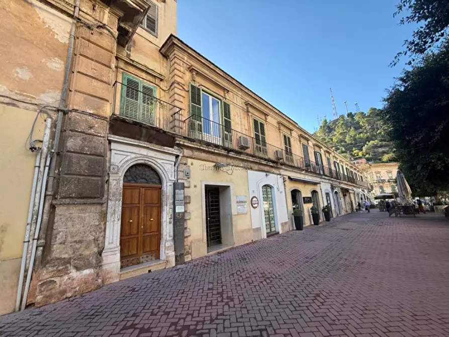 Immagine 4 di Casa indipendente in vendita  in Corso Umberto I a Modica