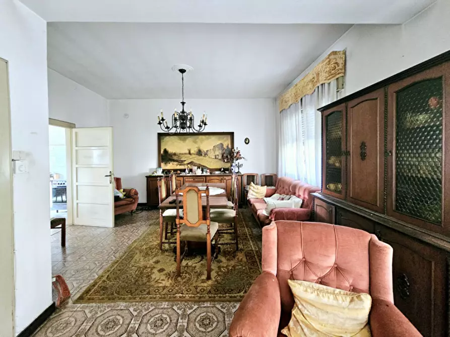 Immagine 2 di Casa bifamiliare in vendita  in VIA TORQUATO TASSO a Este