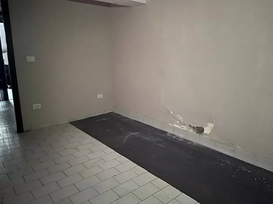 Immagine 17 di Ufficio in affitto  in via quagliarello 27 a Napoli