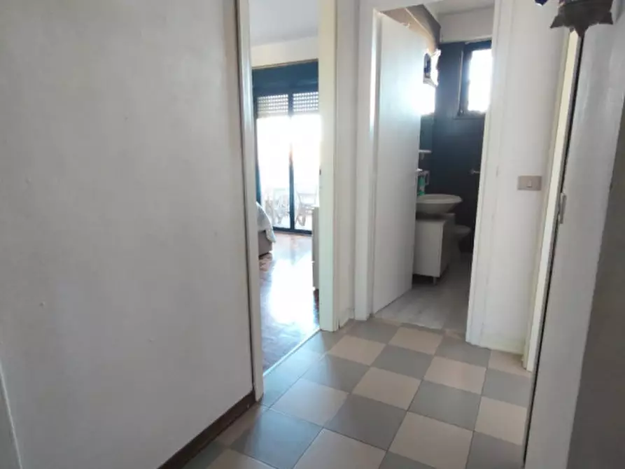 Immagine 3 di Appartamento in vendita  in Via dell'Aquila a Terni