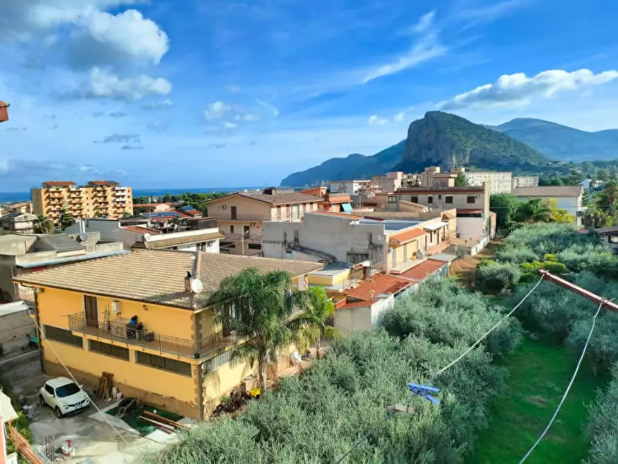 Immagine 3 di Appartamento in vendita  in VIA GIUSEPPE GIUSTI a Carini