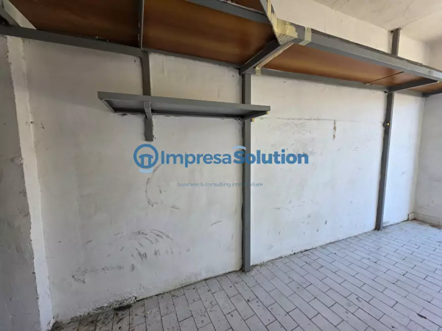 Immagine 12 di Garage in vendita  in Via Vicinale Campanile a Napoli