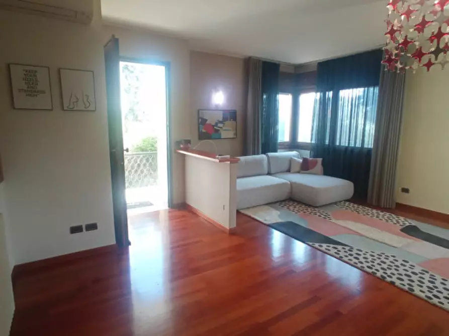 Immagine 3 di Casa bifamiliare in vendita  in Via Giuseppe Verdi a Montegrotto Terme