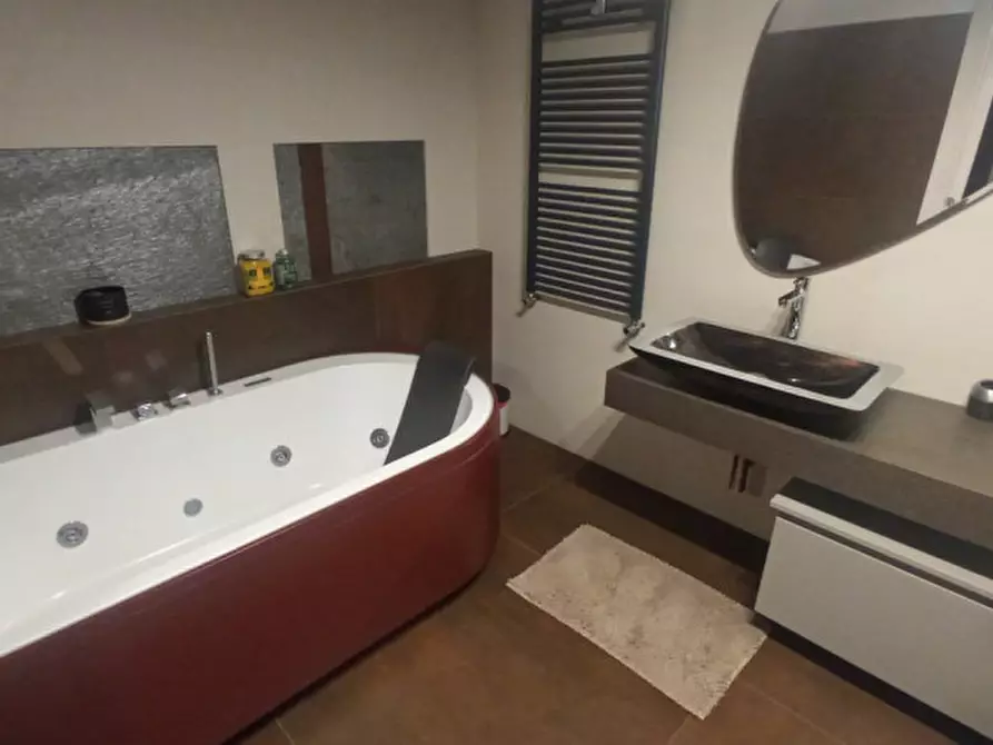 Immagine 43 di Casa bifamiliare in vendita  in Via Giuseppe Verdi a Montegrotto Terme