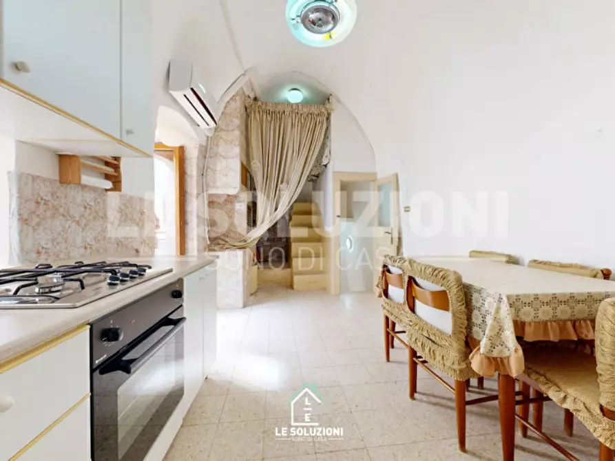 Immagine 1 di Casa indipendente in vendita  in via Maggese 3 a Putignano