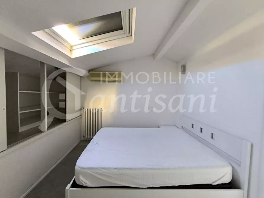 Immagine 11 di Camera in affitto  in Via Giandomenico Romagnosi a Firenze