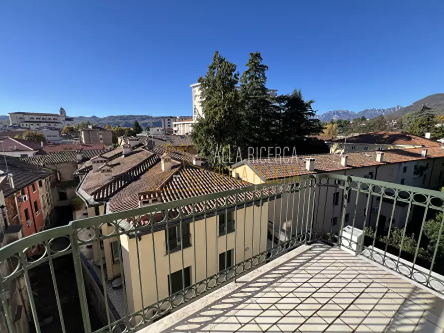 Immagine 7 di Attico in vendita  in Via Baratto 10 a Schio