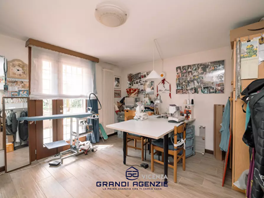 Immagine 3 di Villetta a schiera in vendita  in Via Almerigo Girotto, 33 a Vicenza