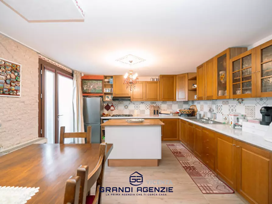 Immagine 8 di Villetta a schiera in vendita  in Via Almerigo Girotto, 33 a Vicenza