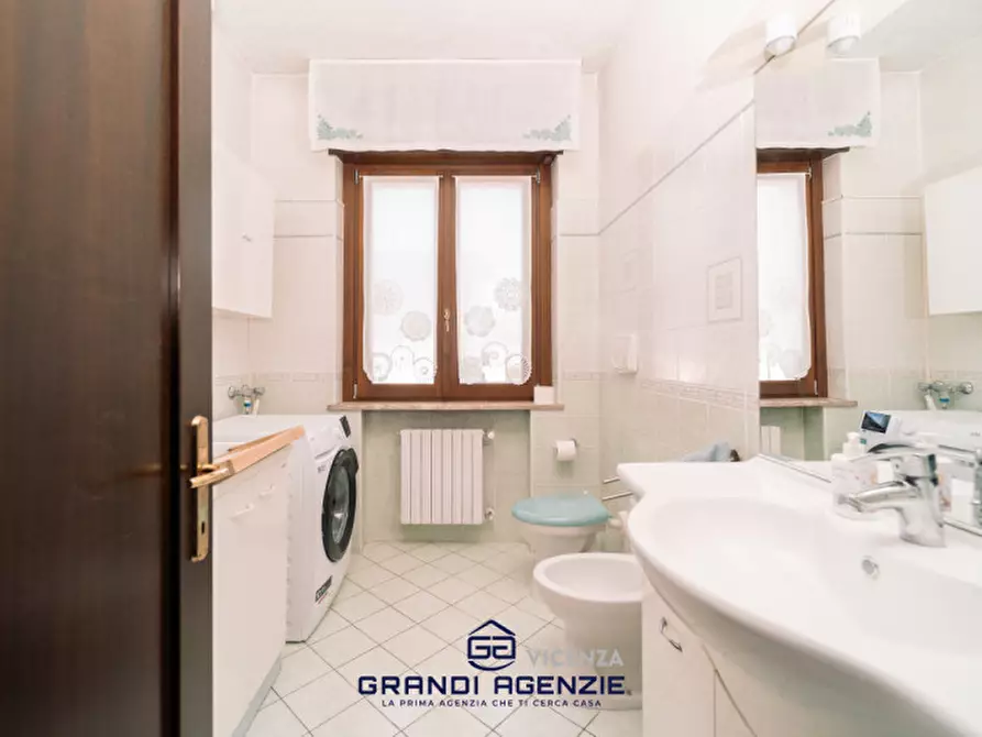 Immagine 22 di Villetta a schiera in vendita  in Via Almerigo Girotto, 33 a Vicenza