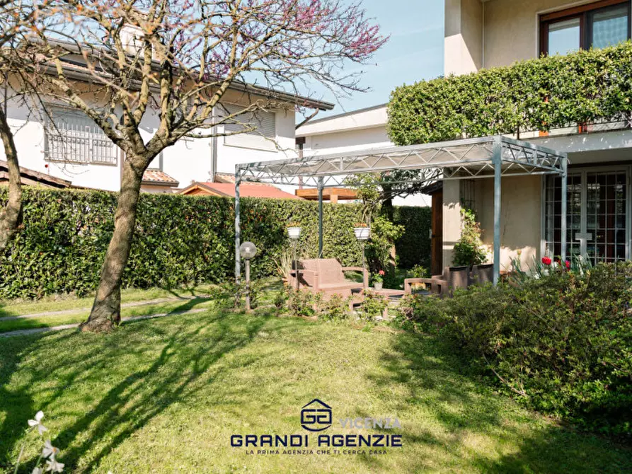 Immagine 38 di Villetta a schiera in vendita  in Via Almerigo Girotto, 33 a Vicenza