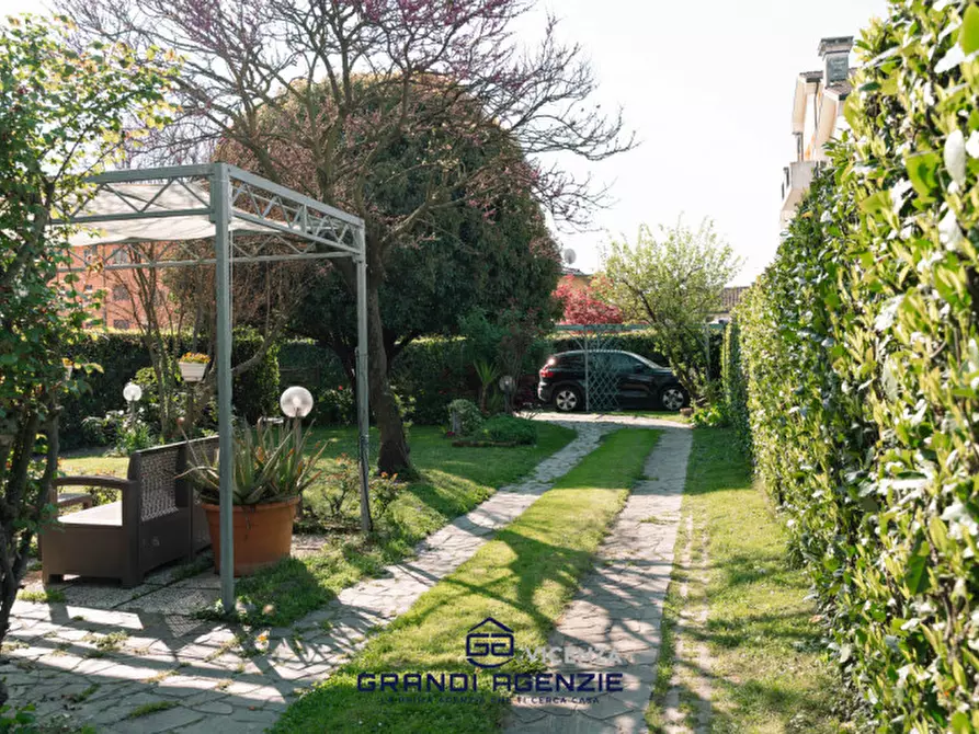 Immagine 43 di Villetta a schiera in vendita  in Via Almerigo Girotto, 33 a Vicenza