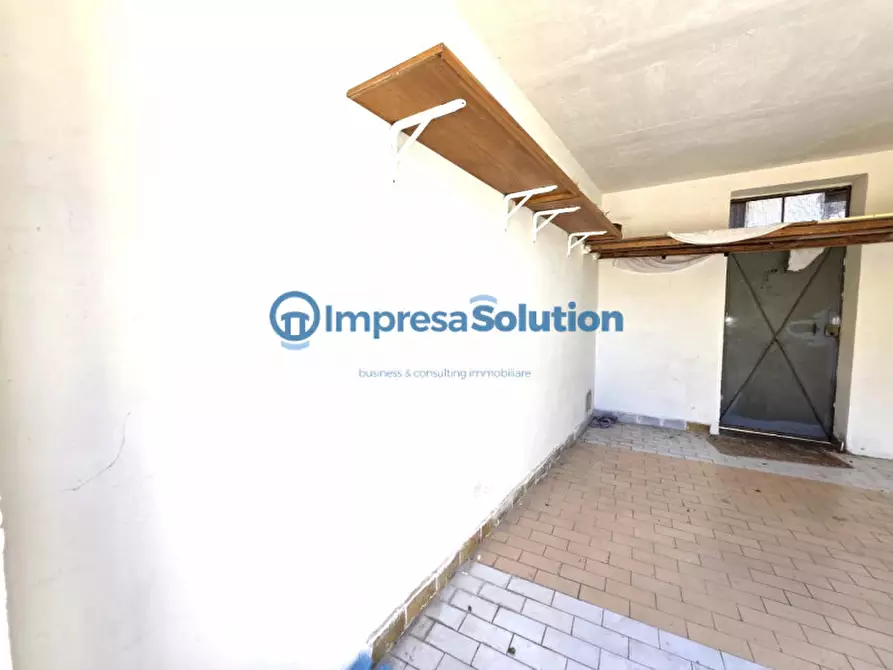 Immagine 8 di Garage in vendita  in Via Vicinale Campanile a Napoli