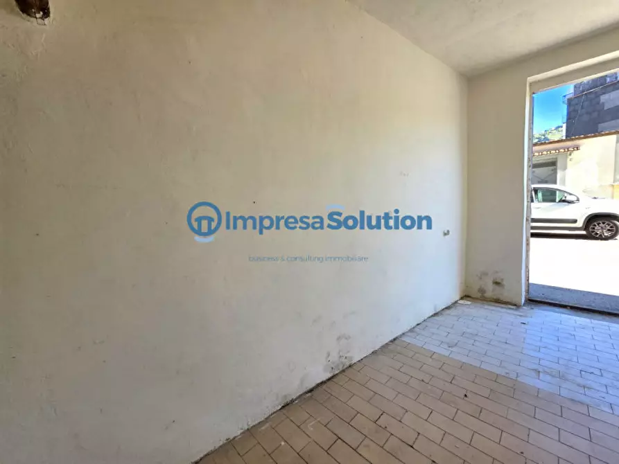 Immagine 13 di Garage in vendita  in Via Vicinale Campanile a Napoli