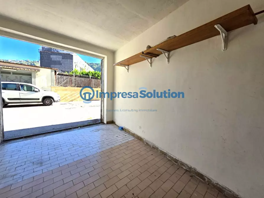 Immagine 14 di Garage in vendita  in Via Vicinale Campanile a Napoli
