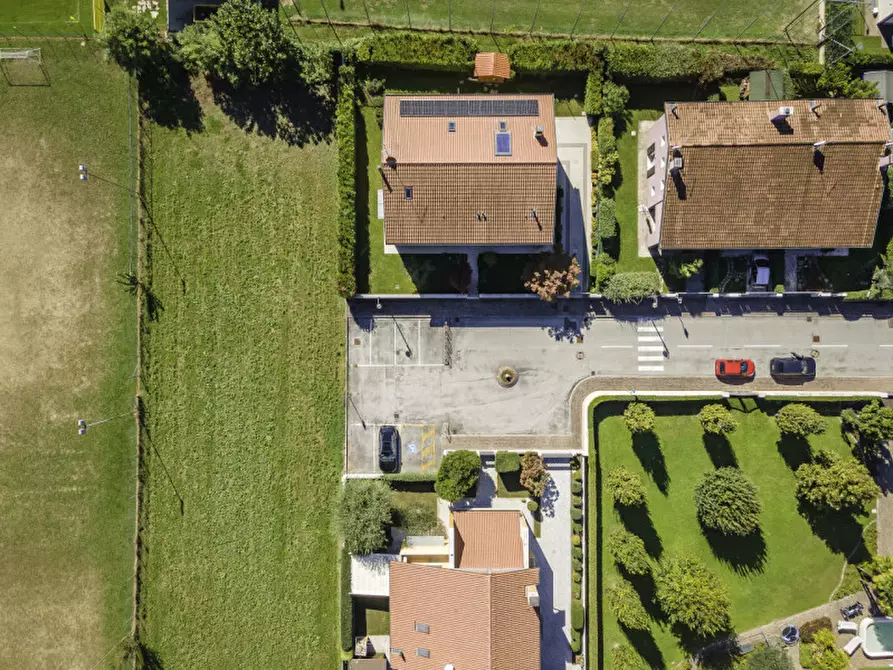 Immagine 3 di Villa in vendita  a Mirano